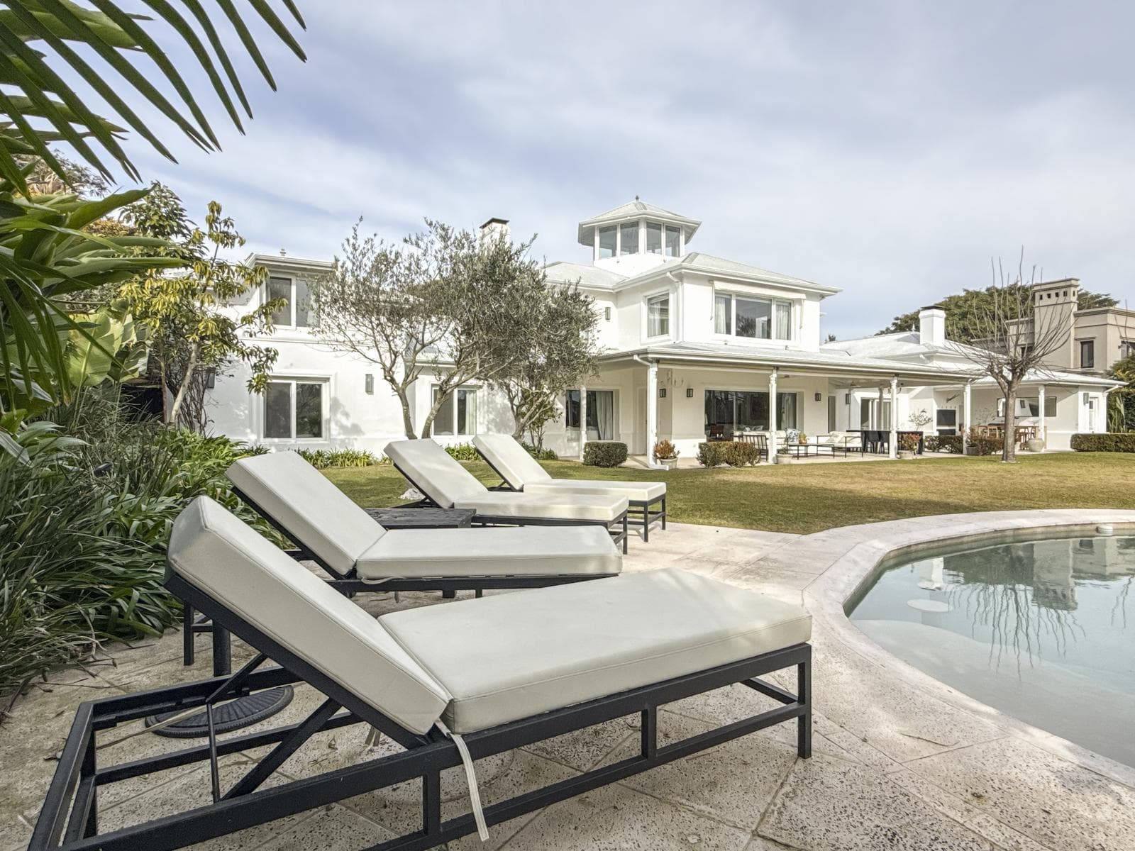 THE ONLY HOUSE WITH A DOUBLE LOT ON THE WATER FOR SALE IN SANTA BARBARA!