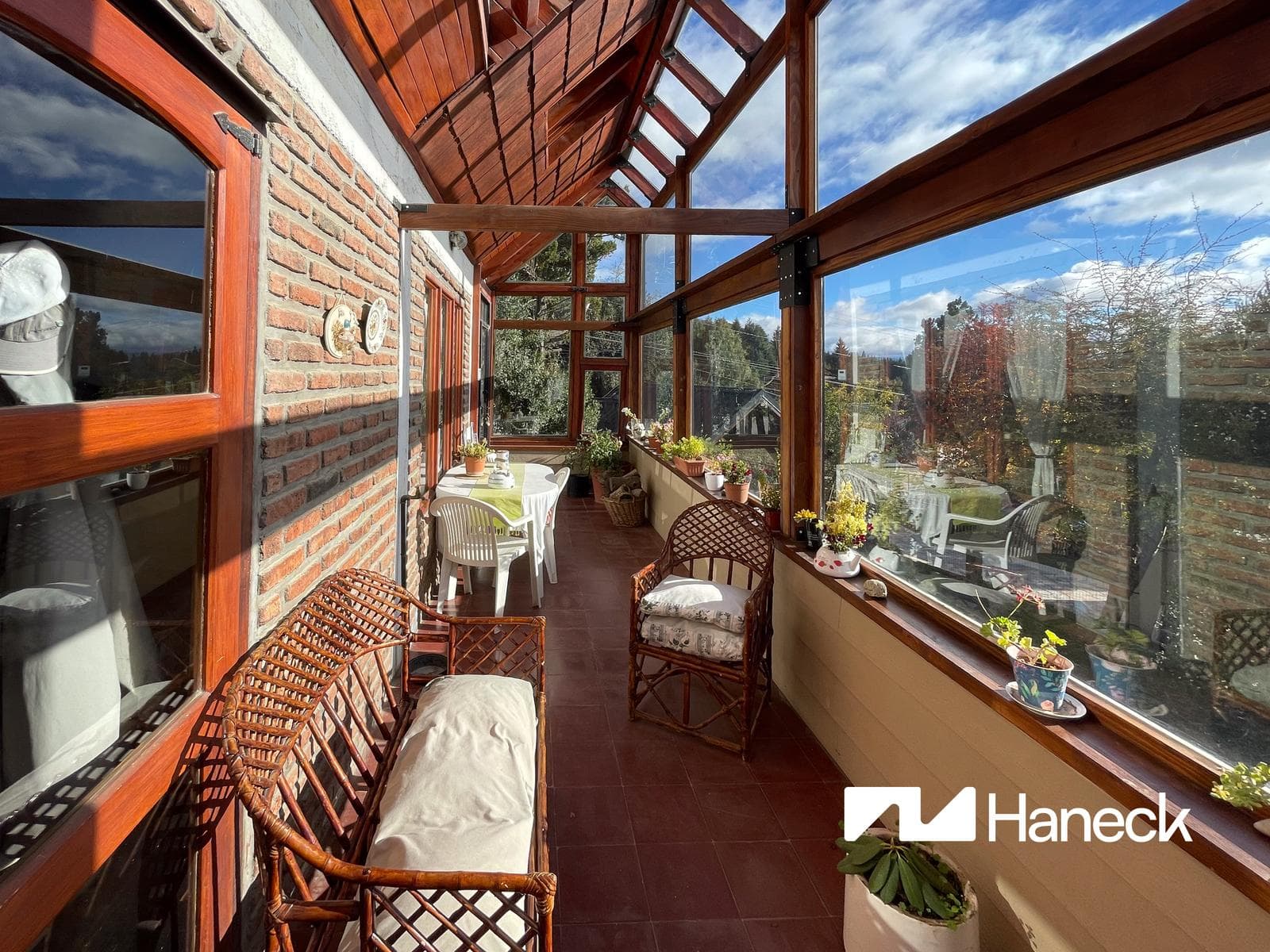 House for Sale 2 Apartments, Botanical Garden, Bariloche