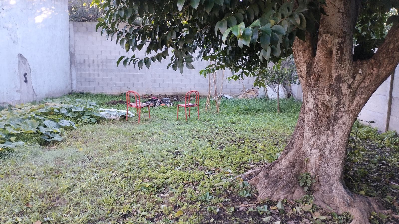 FOR SALE: LOT WITH HOUSE IN NEED OF RENOVATION IN HUDSON