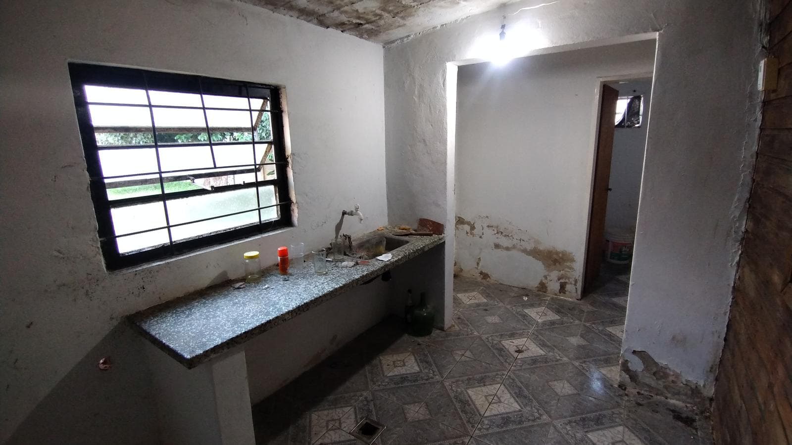 FOR SALE: LOT WITH HOUSE IN NEED OF RENOVATION IN HUDSON