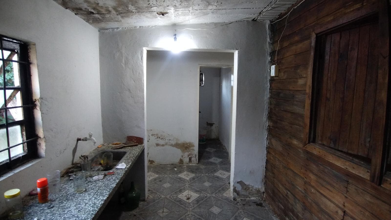 FOR SALE: LOT WITH HOUSE IN NEED OF RENOVATION IN HUDSON