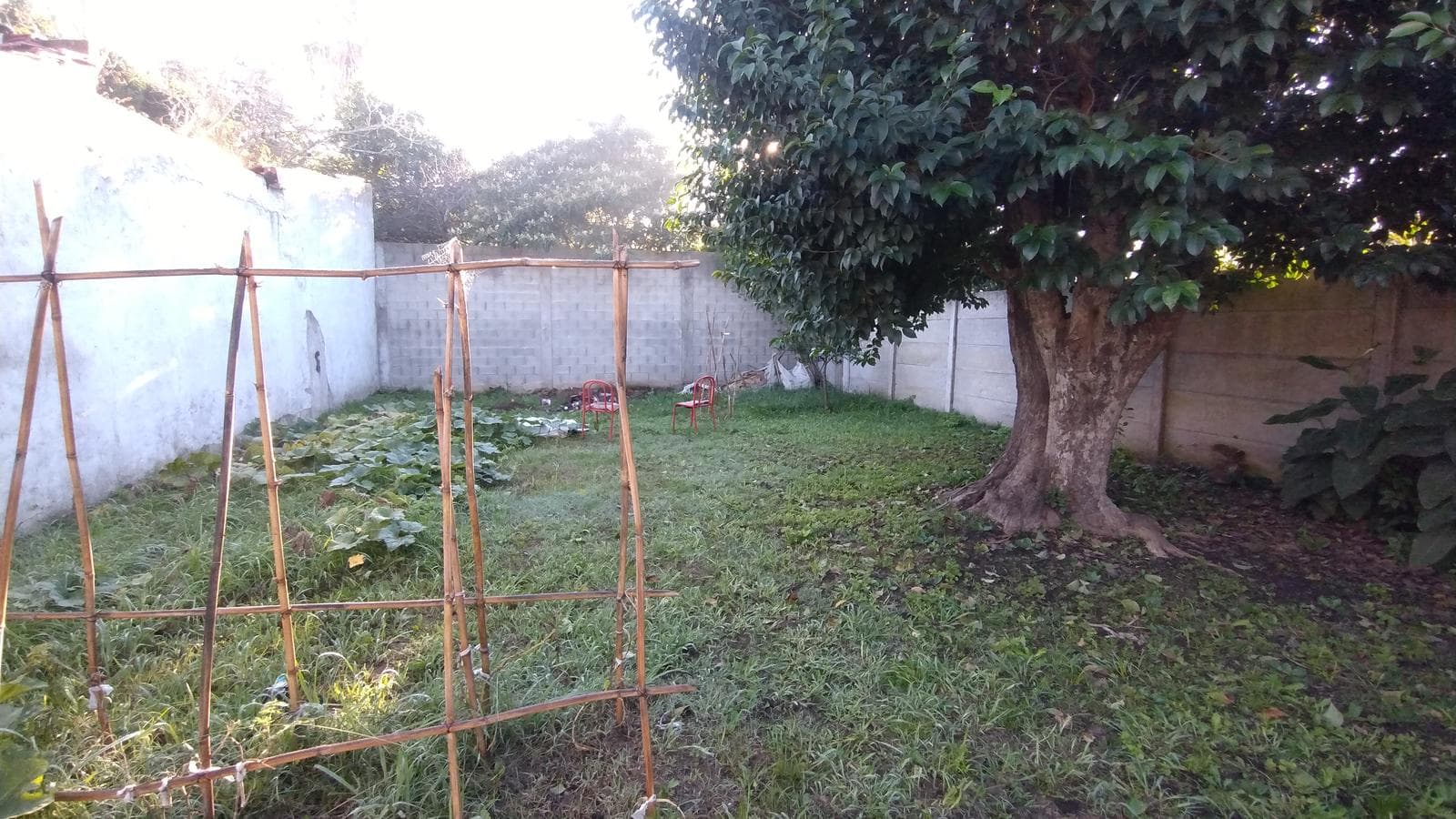 FOR SALE: LOT WITH HOUSE IN NEED OF RENOVATION IN HUDSON