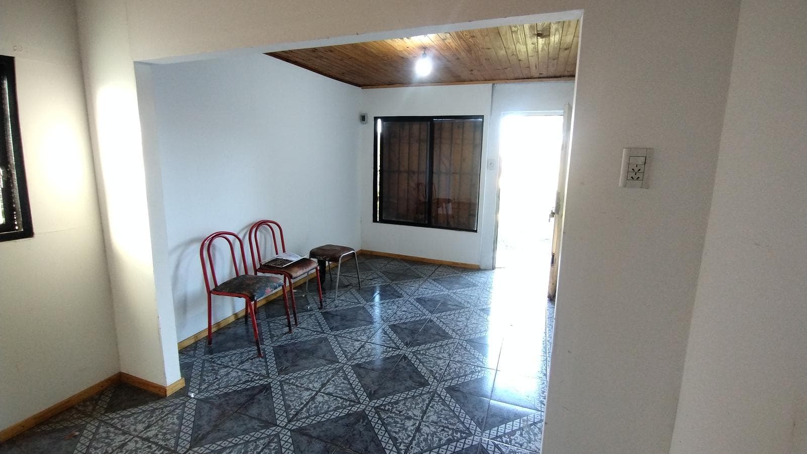 FOR SALE: LOT WITH HOUSE IN NEED OF RENOVATION IN HUDSON