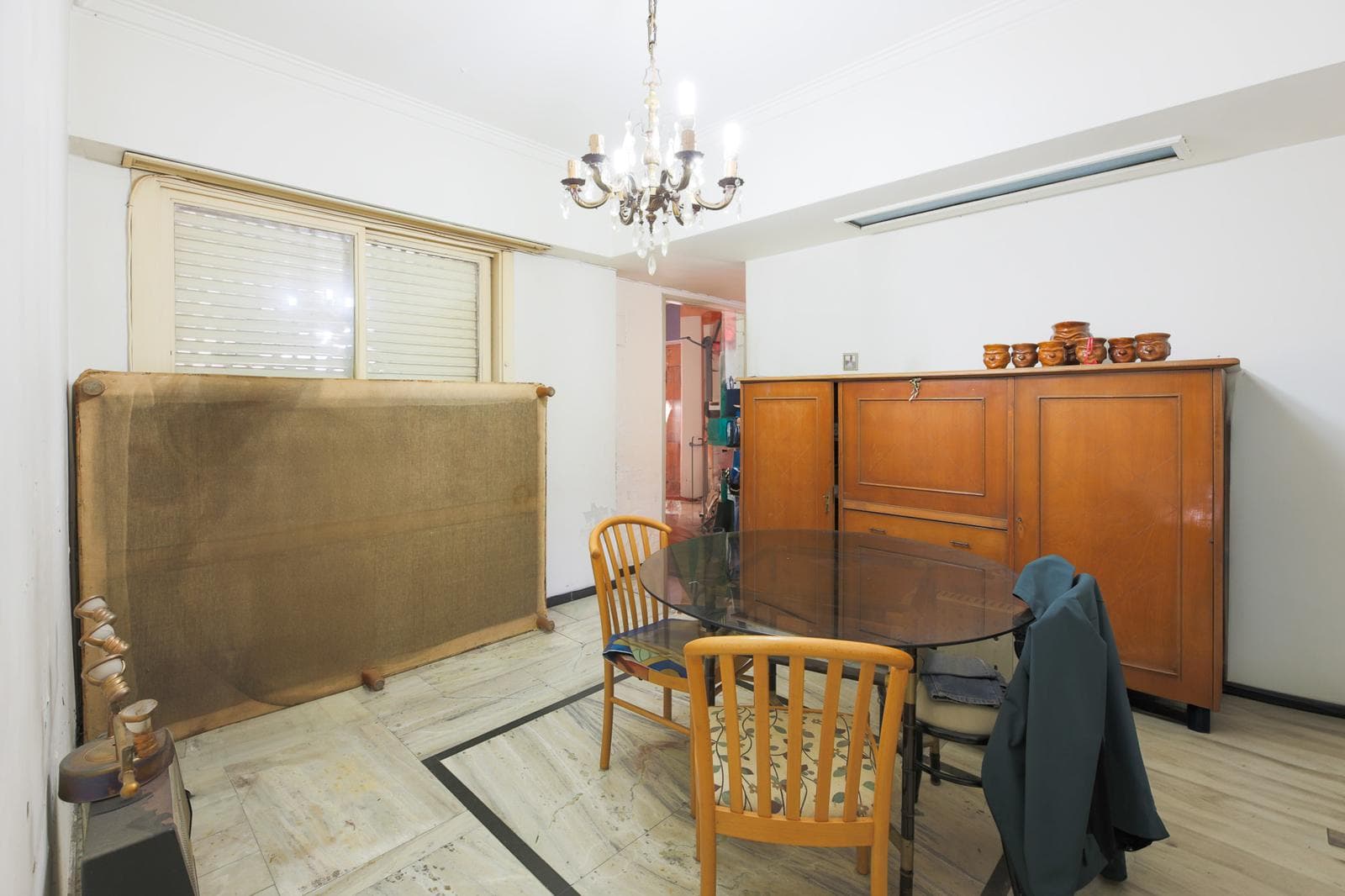 PH in a Building, 2 Apartments + Commercial Space