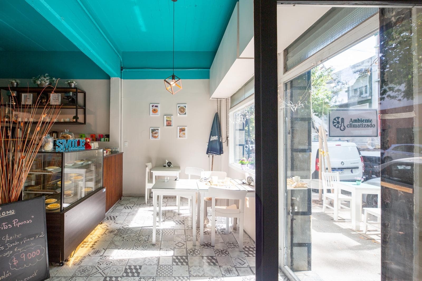 PH in a Building, 2 Apartments + Commercial Space