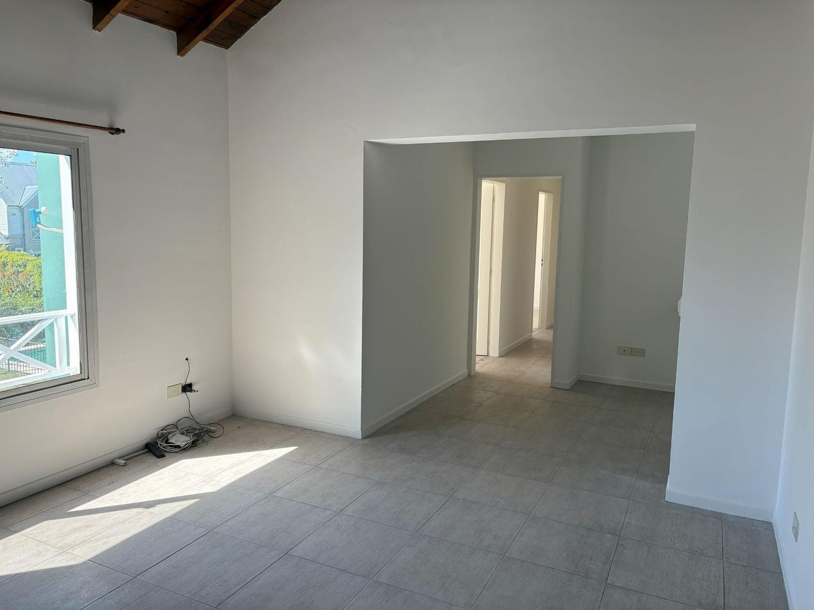 House for annual rent, 3 bedrooms, pool, La Legua neighborhood, Pilar