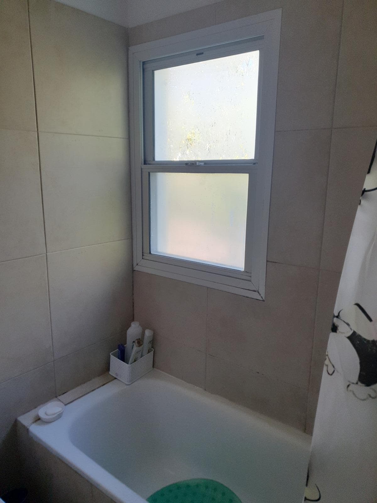 House for annual rent, 3 bedrooms, pool, La Legua neighborhood, Pilar