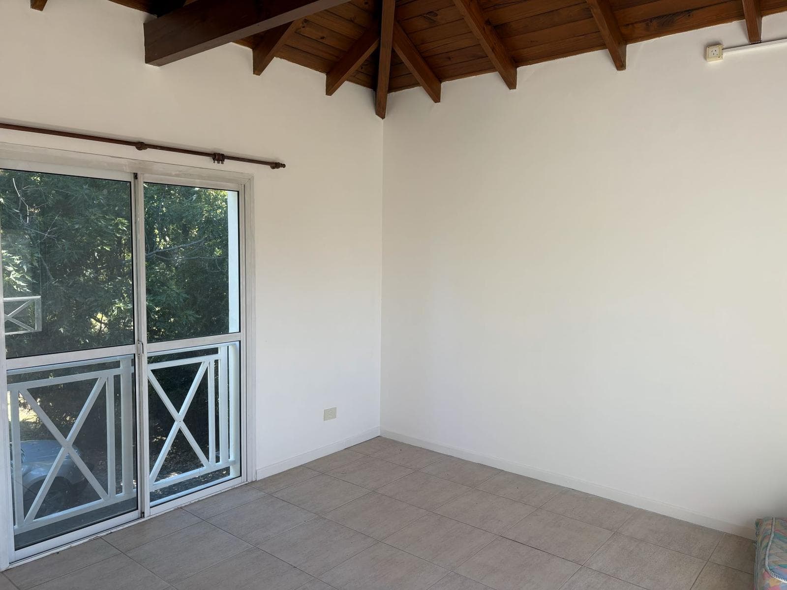 House for annual rent, 3 bedrooms, pool, La Legua neighborhood, Pilar