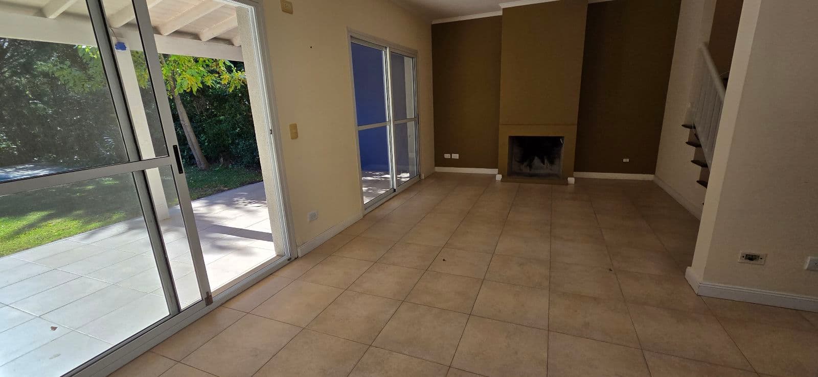 3-Bedroom House on the Lake, Portezuelo, Nordelta
