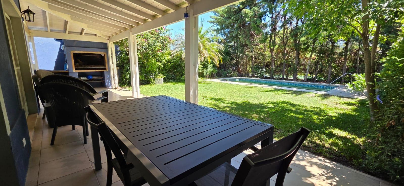 3-Bedroom House on the Lake, Portezuelo, Nordelta