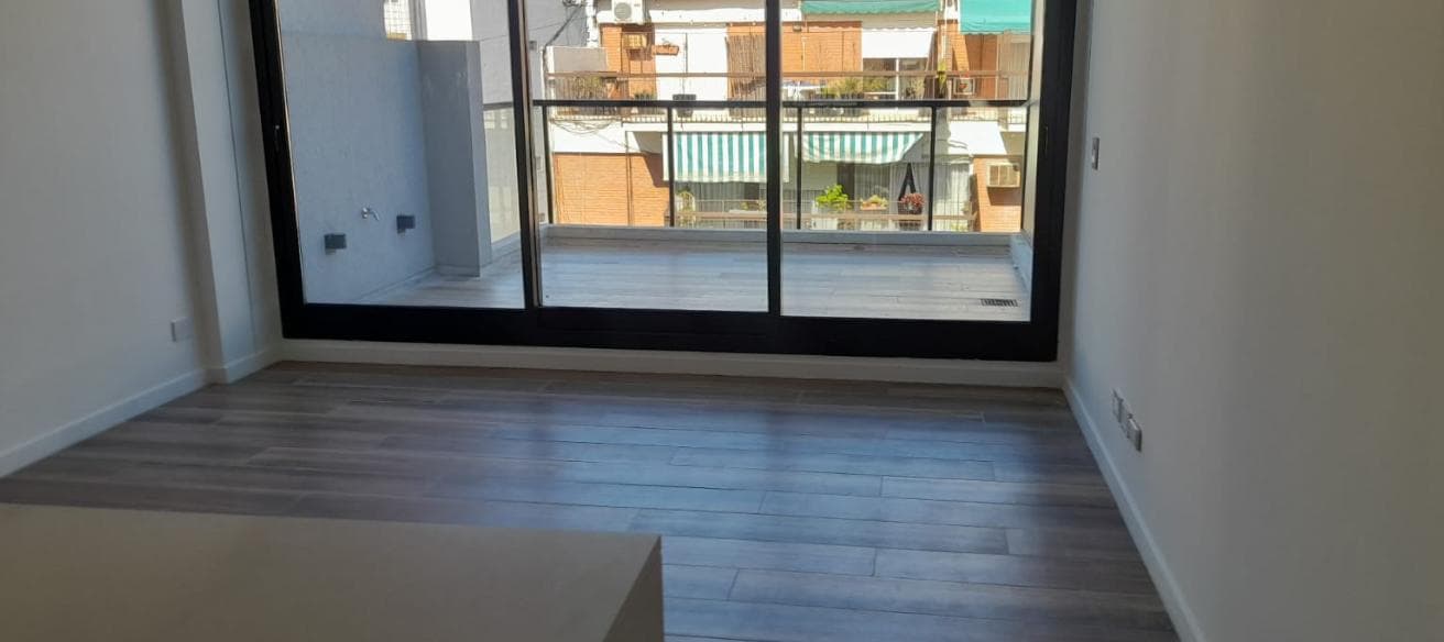 2-room apartment for sale with a terrace-style balcony in Las Cañitas