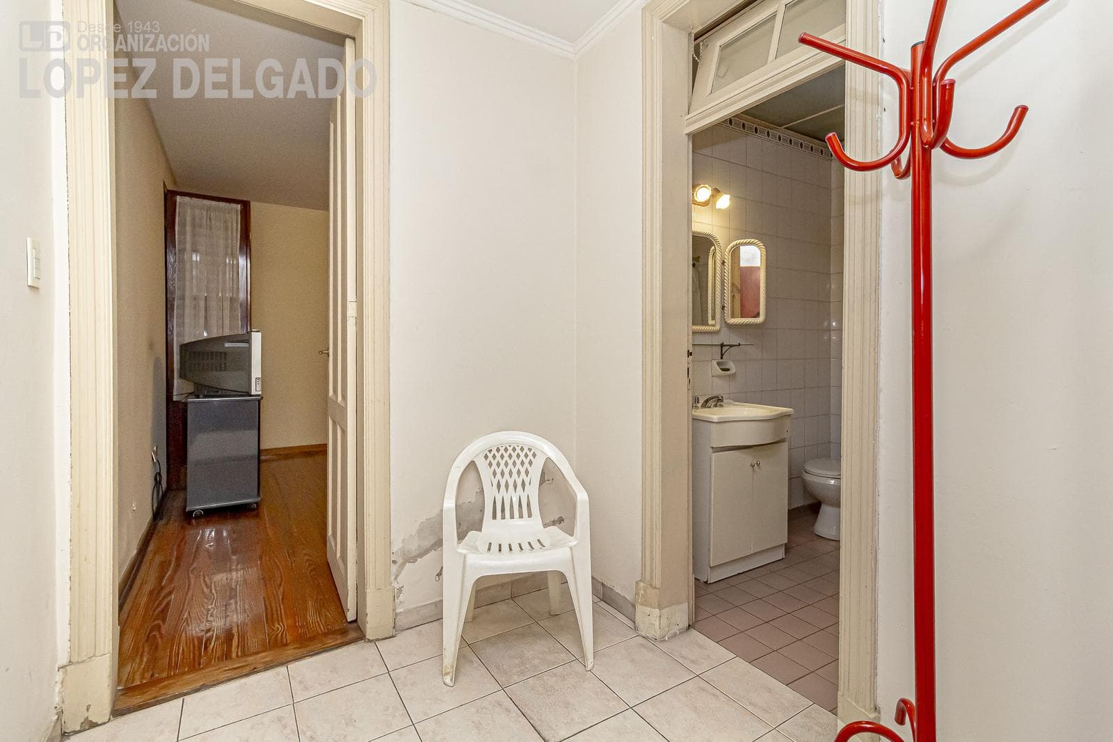 4-bedroom house with garage, backyard, and terrace in Villa del Parque