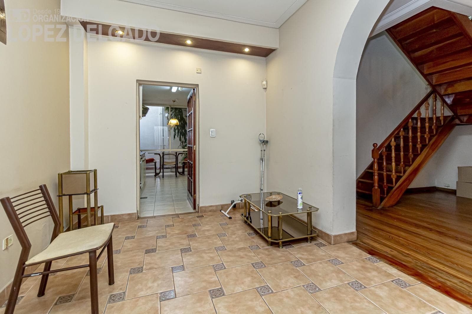 4-bedroom house with garage, backyard, and terrace in Villa del Parque