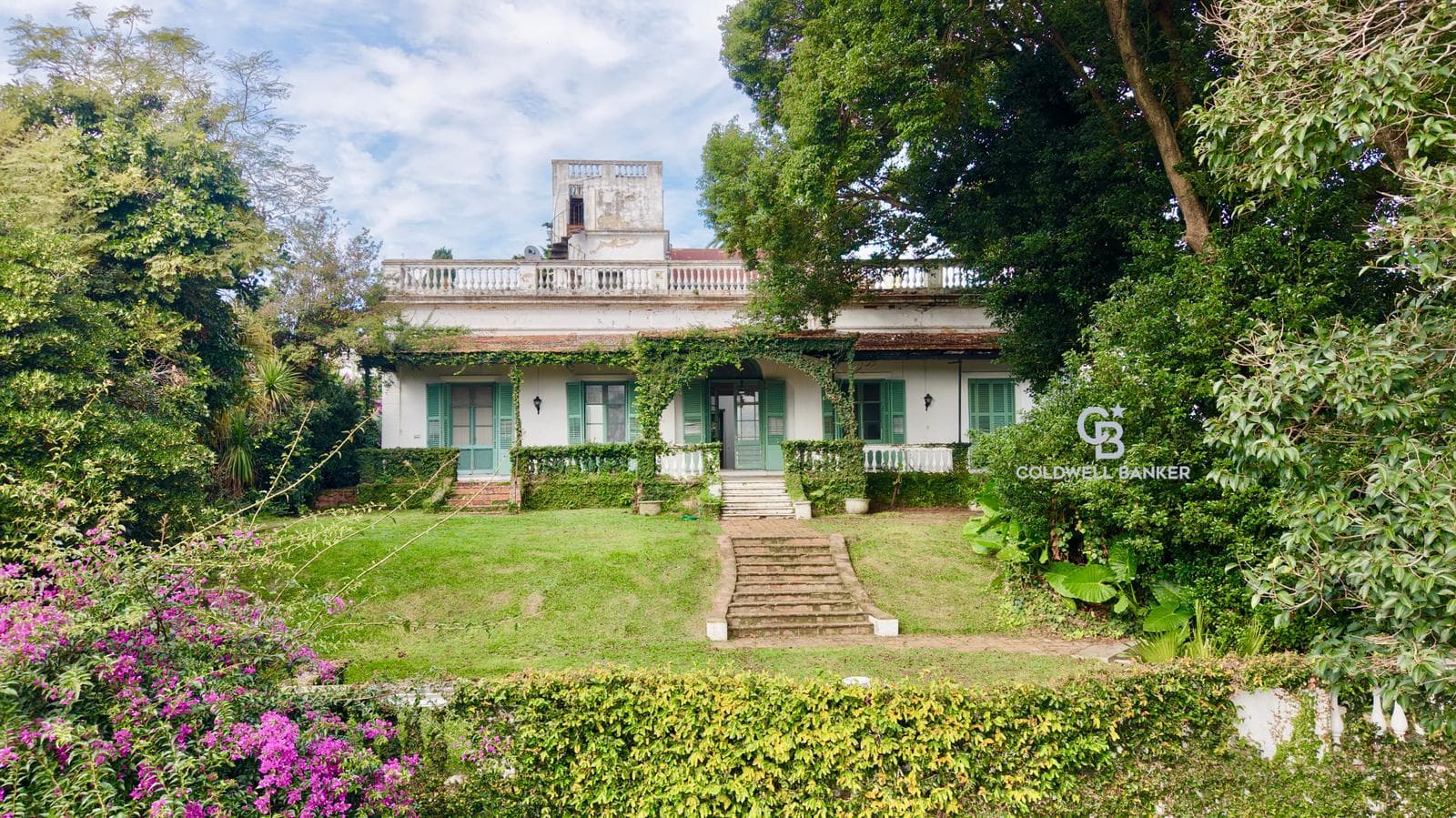 Mansion-style home in Bajo de San Isidro, just steps from the Cathedral
