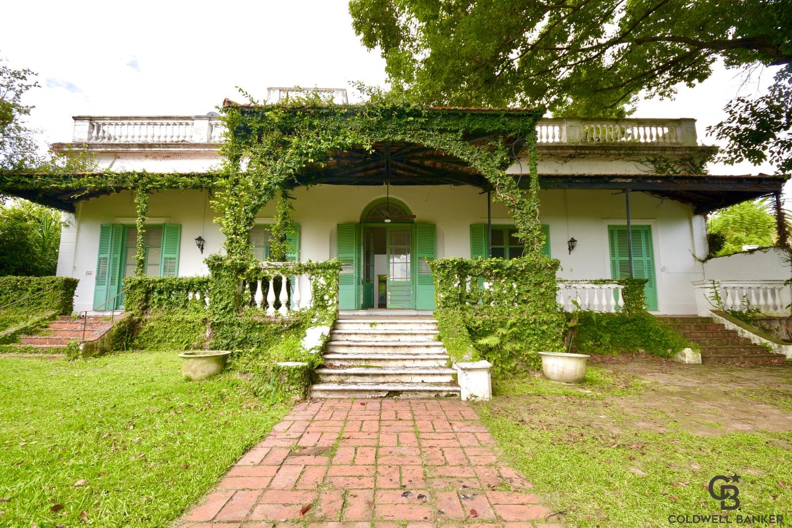 Mansion-style home in Bajo de San Isidro, just steps from the Cathedral