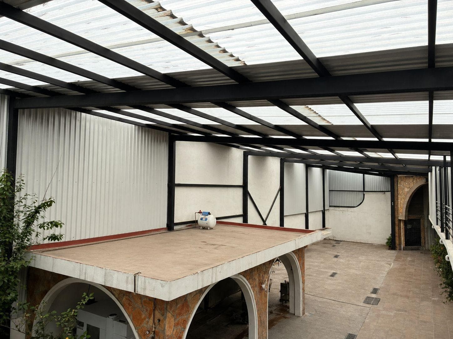WAREHOUSE FOR SALE OR RENT IN SAN MATEO, WITH QUICK ACCESS TO LAS TORRES