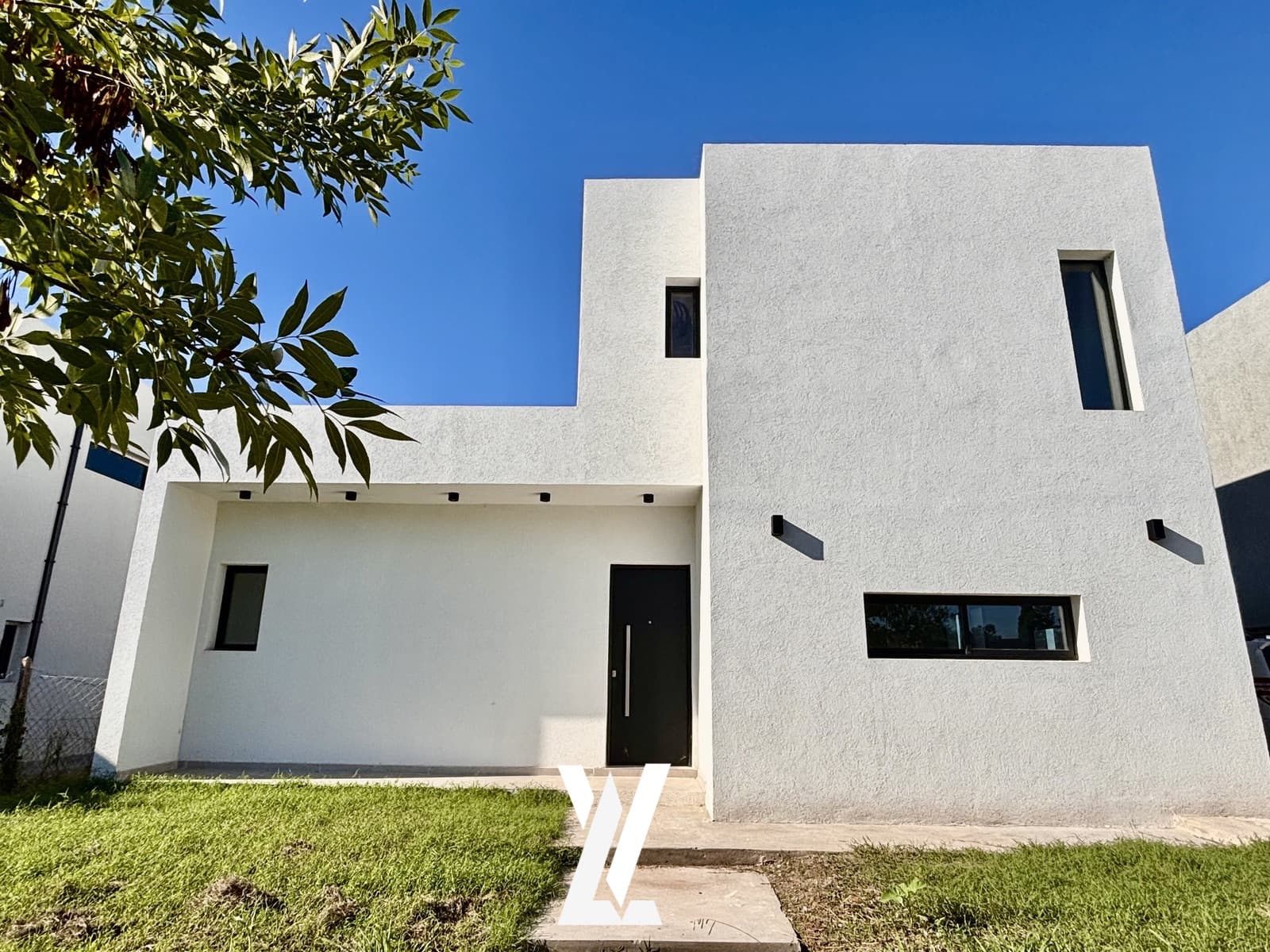5-room house for sale in Santa Lucia - Pilar del Este