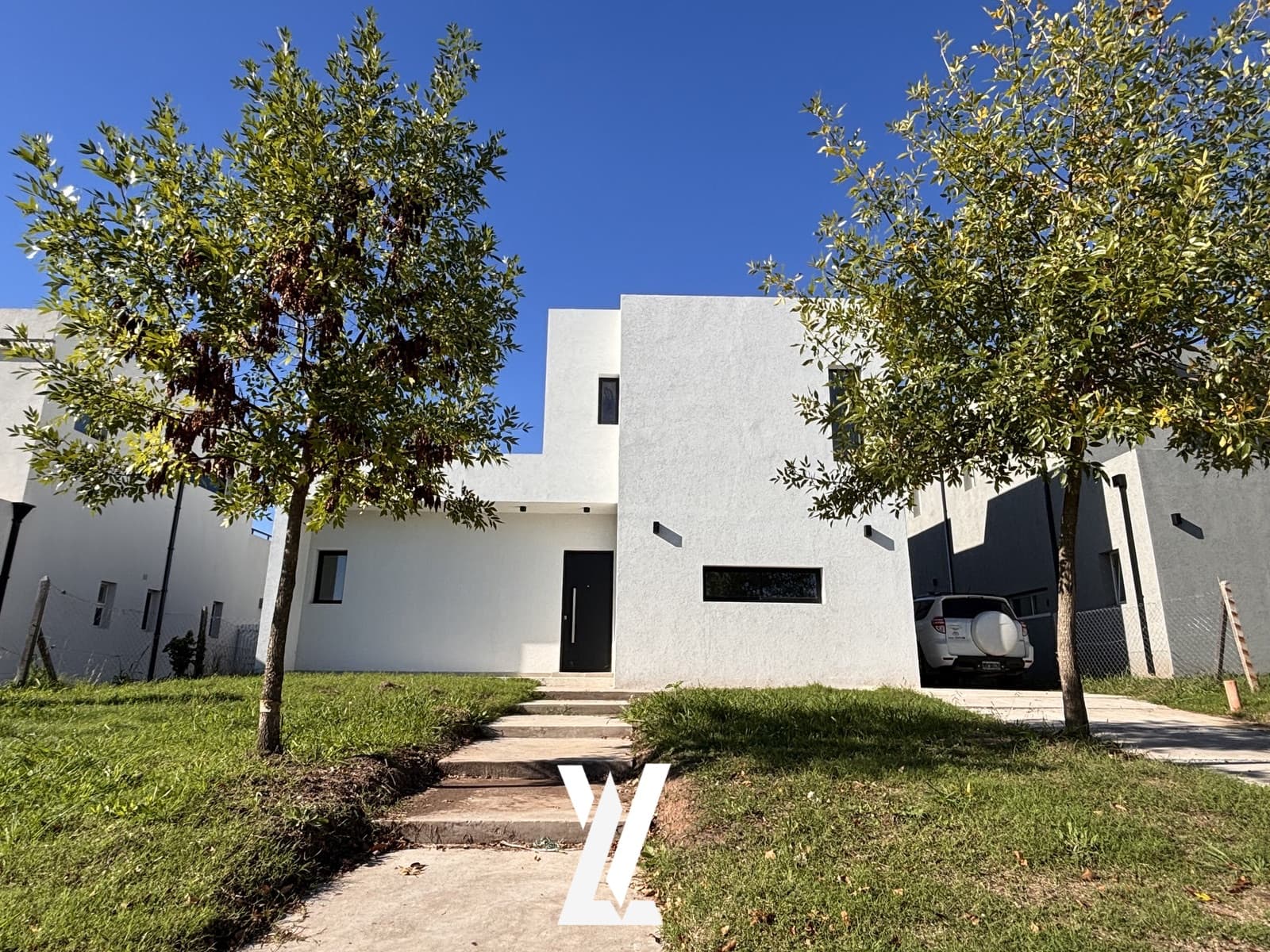 5-room house for sale in Santa Lucia - Pilar del Este
