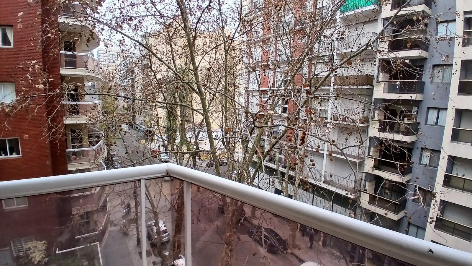 3-room apartment for sale with a balcony and garage, Downtown Mar del Plata.