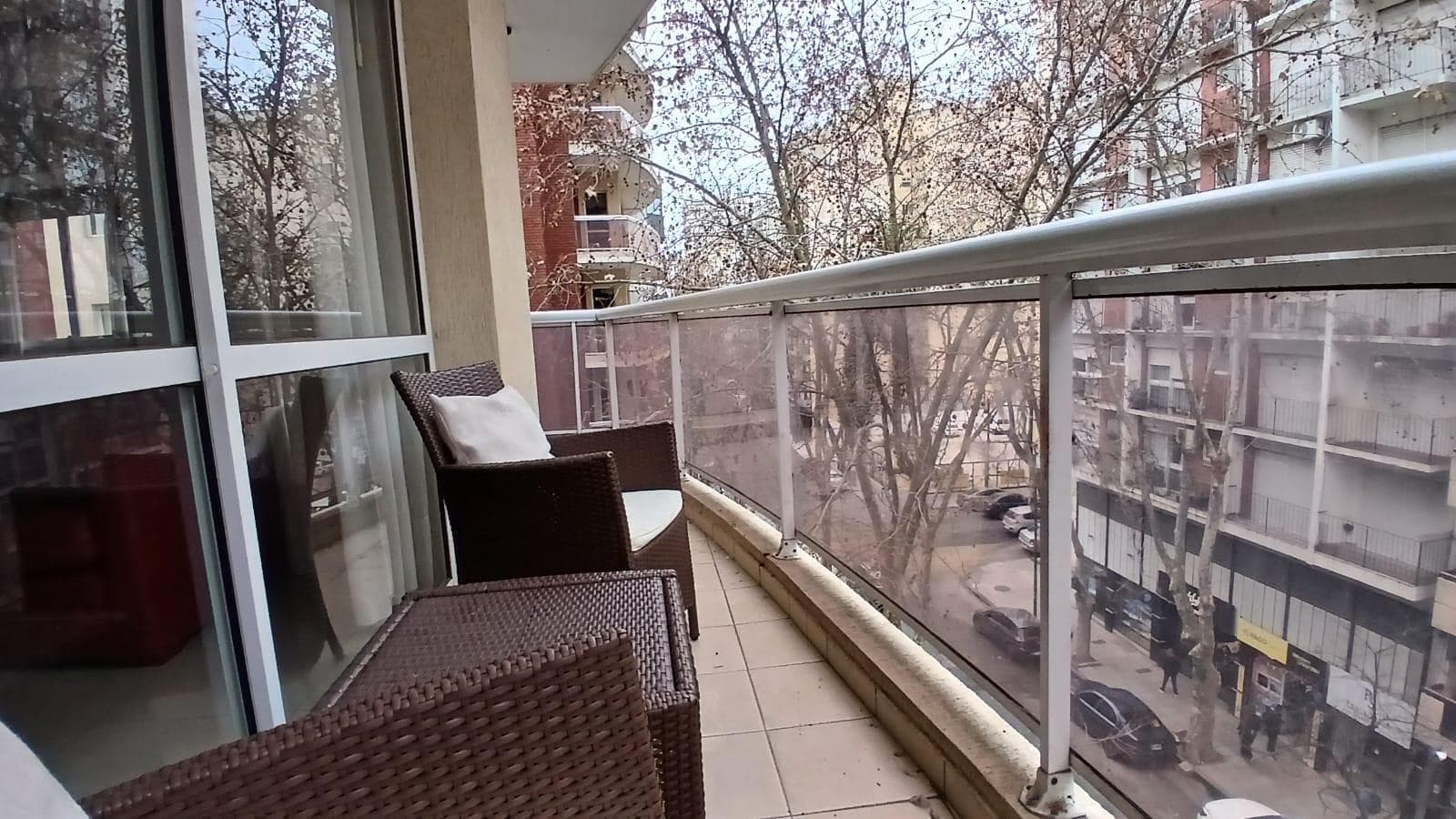 3-room apartment for sale with a balcony and garage, Downtown Mar del Plata.