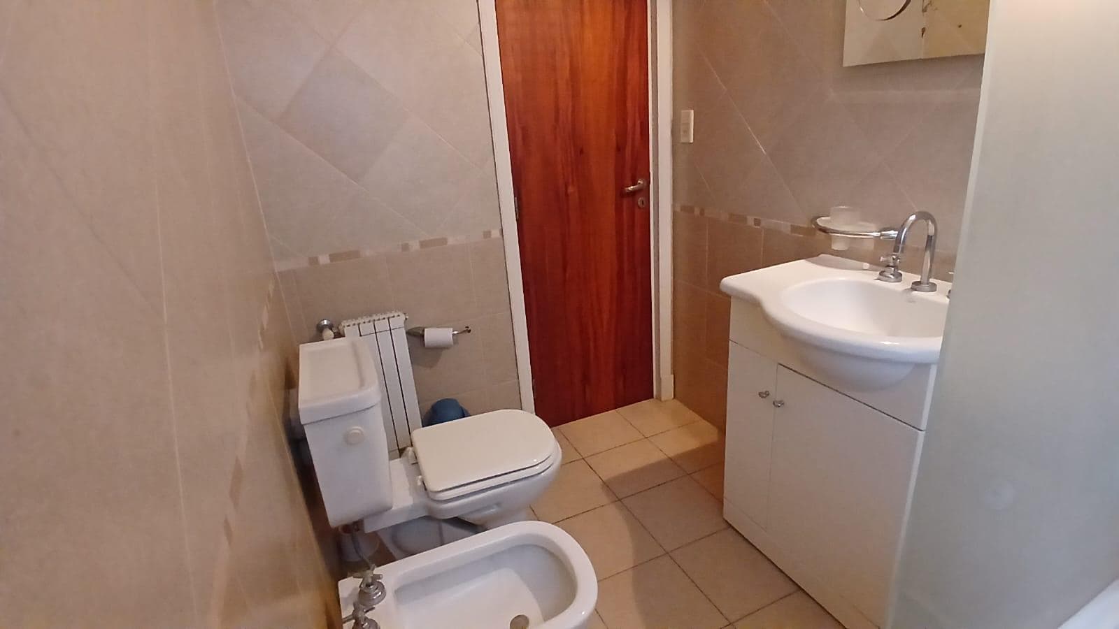 3-room apartment for sale with a balcony and garage, Downtown Mar del Plata.