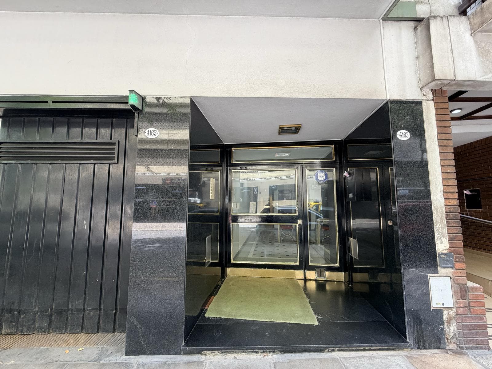 3-Room Apartment for Sale with Separate Room in Palermo, Featuring a Balcony