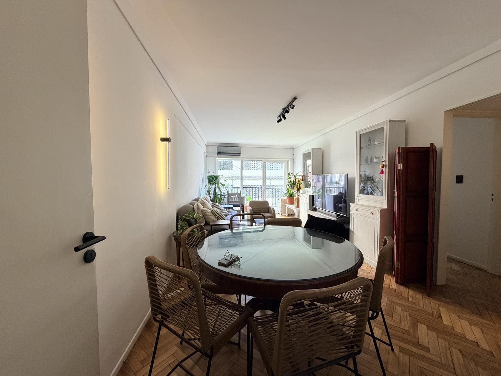 3-Room Apartment for Sale with Separate Room in Palermo, Featuring a Balcony