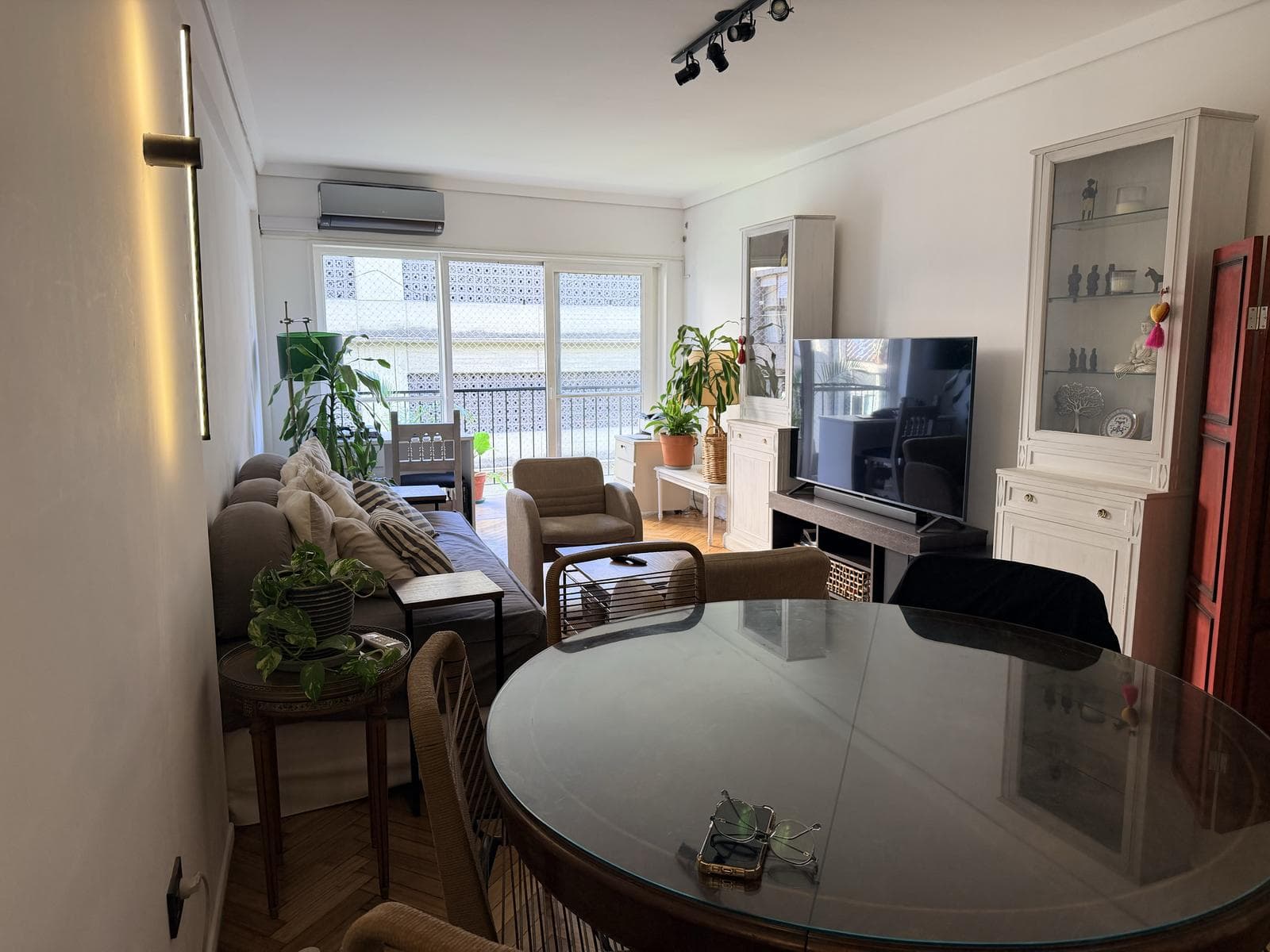 3-Room Apartment for Sale with Separate Room in Palermo, Featuring a Balcony