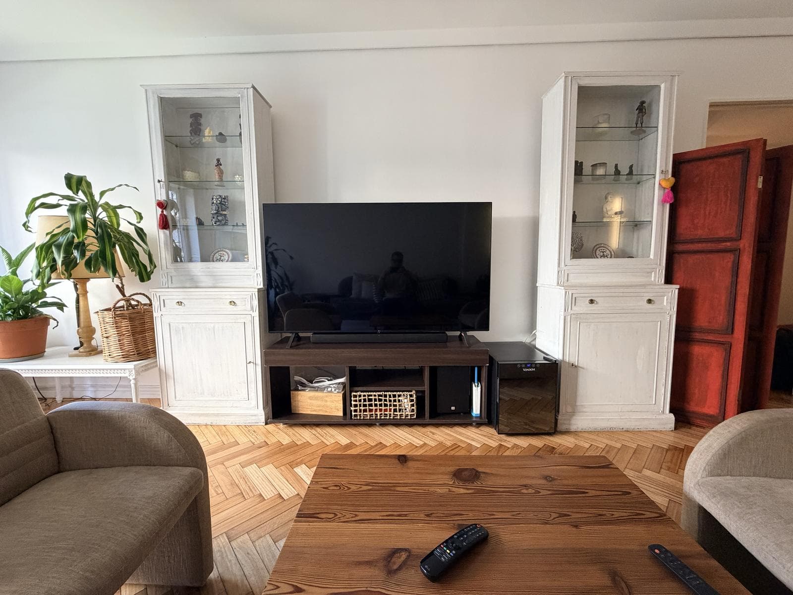 3-Room Apartment for Sale with Separate Room in Palermo, Featuring a Balcony