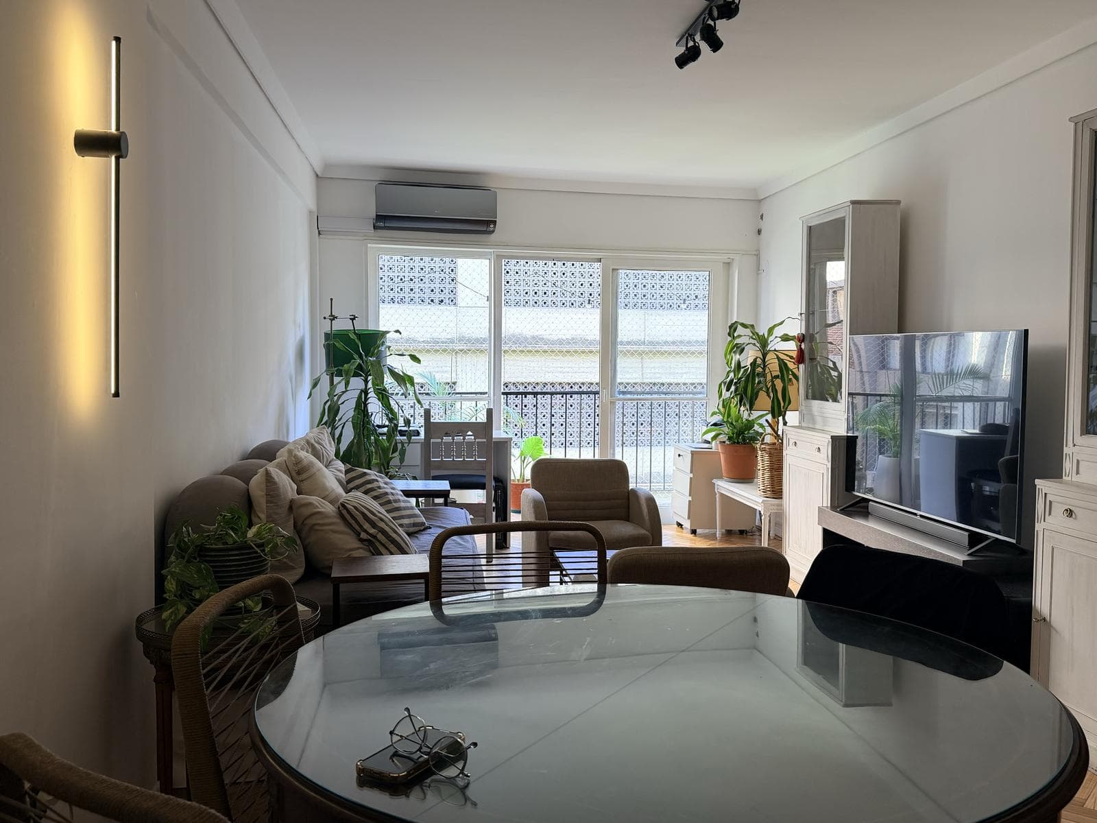 3-Room Apartment for Sale with Separate Room in Palermo, Featuring a Balcony
