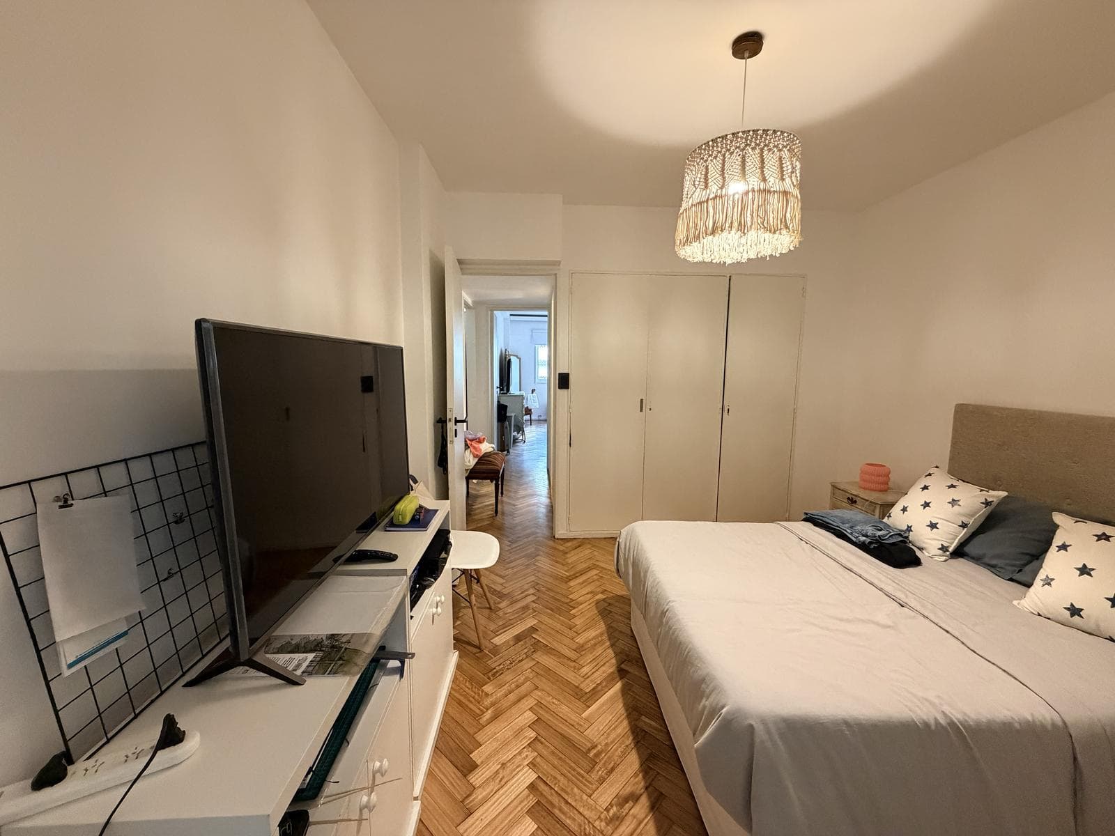 3-Room Apartment for Sale with Separate Room in Palermo, Featuring a Balcony