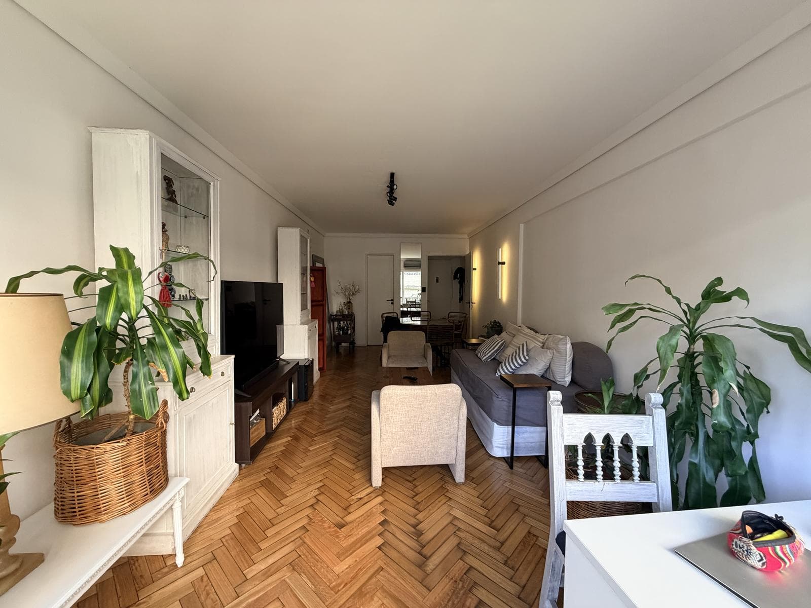 3-Room Apartment for Sale with Separate Room in Palermo, Featuring a Balcony