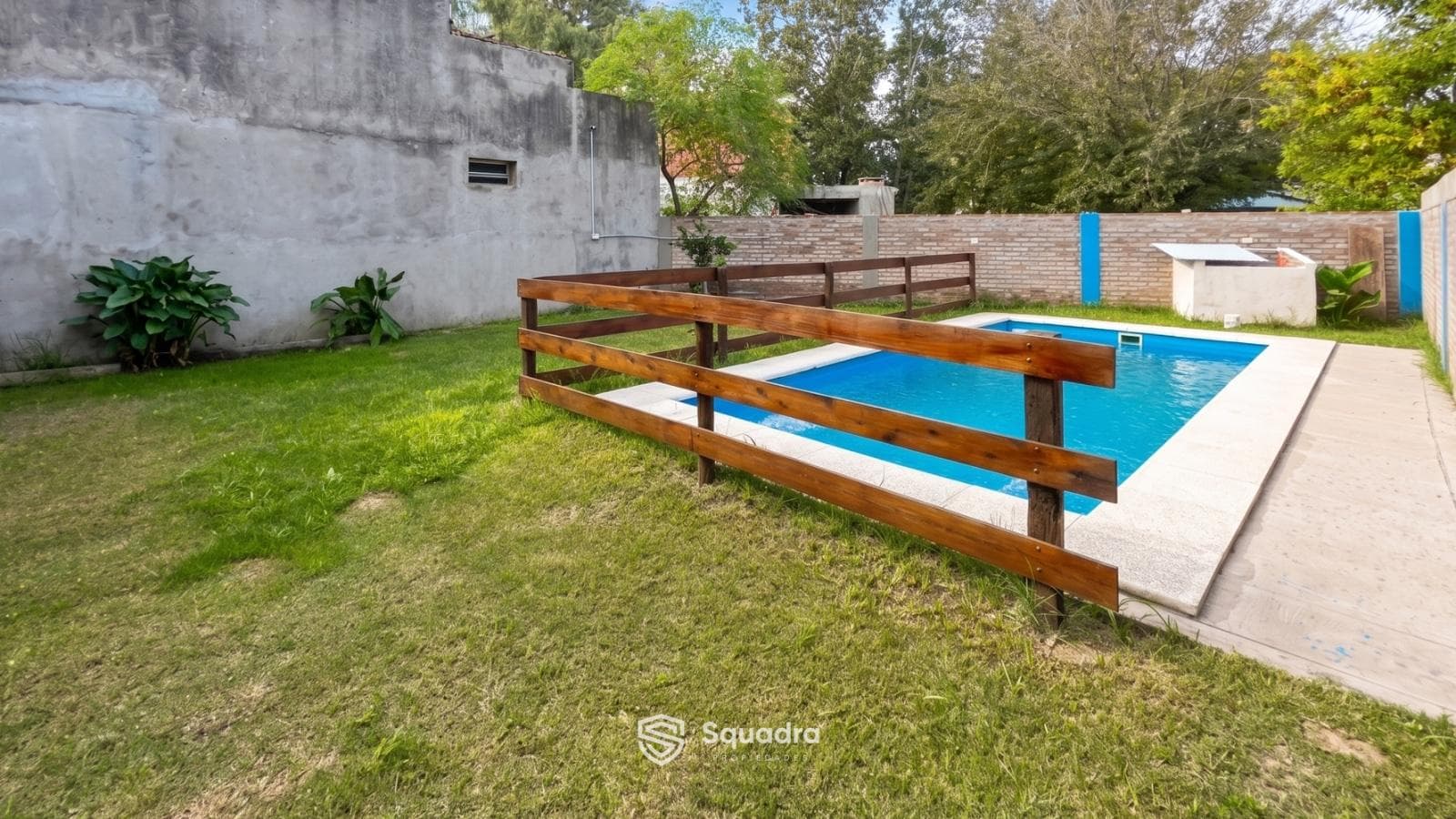 FOR SALE | TRADE - Two-bedroom house on the upper level and a barbecue area with a pool on the ground floor - Ibarlucea.