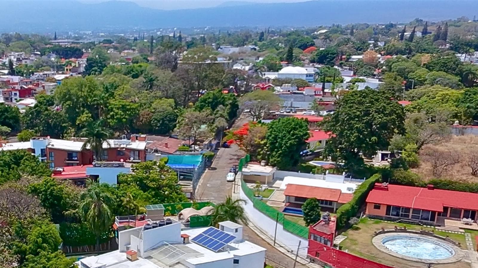Single-Story House for Sale in Cuernavaca, Colonia Los Volcanes