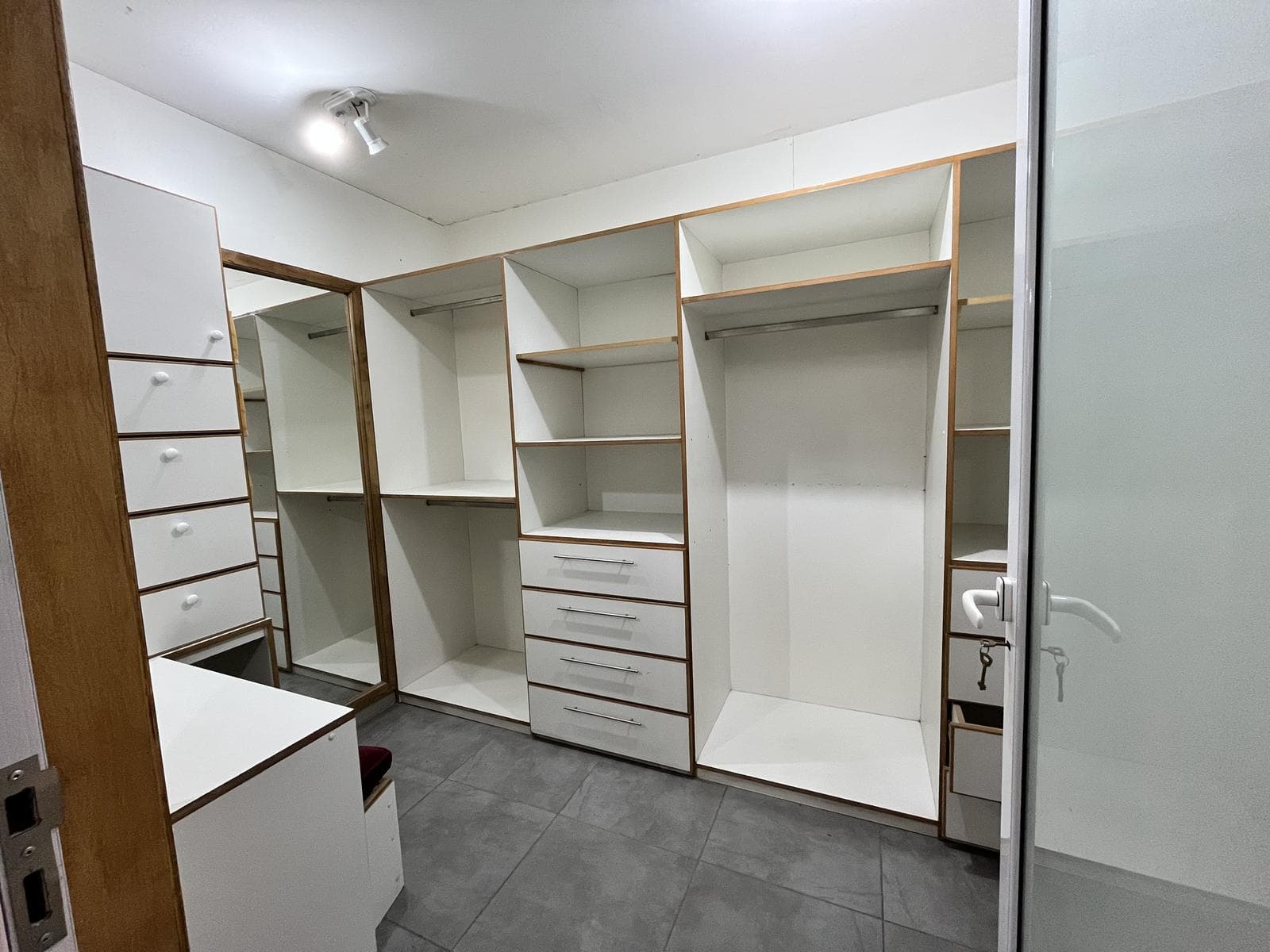 House for Sale in the Los Carolinos Neighborhood - Carrodilla