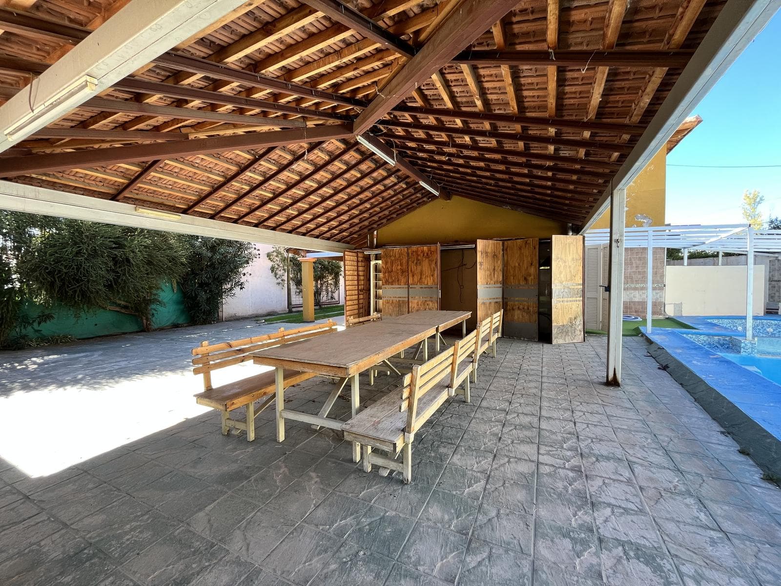 House for Sale in the Los Carolinos Neighborhood - Carrodilla
