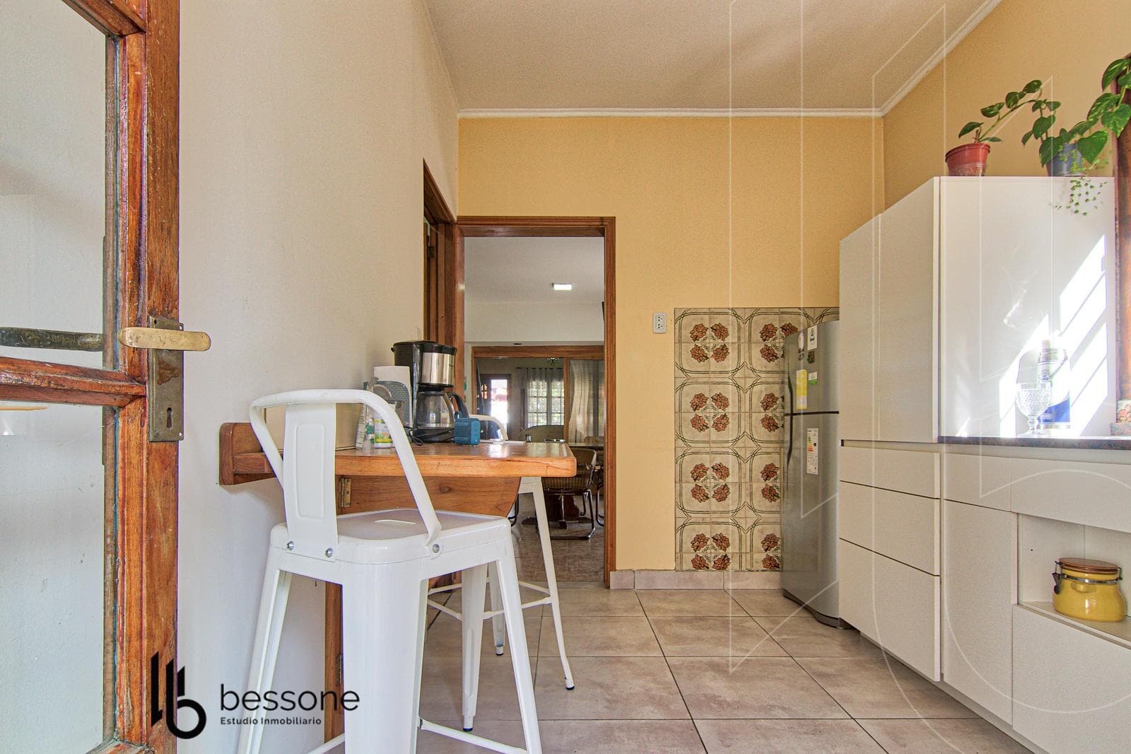 Modern Townhouse, 5 Rooms, 2 Bathrooms, Eligible for Mortgage Financing