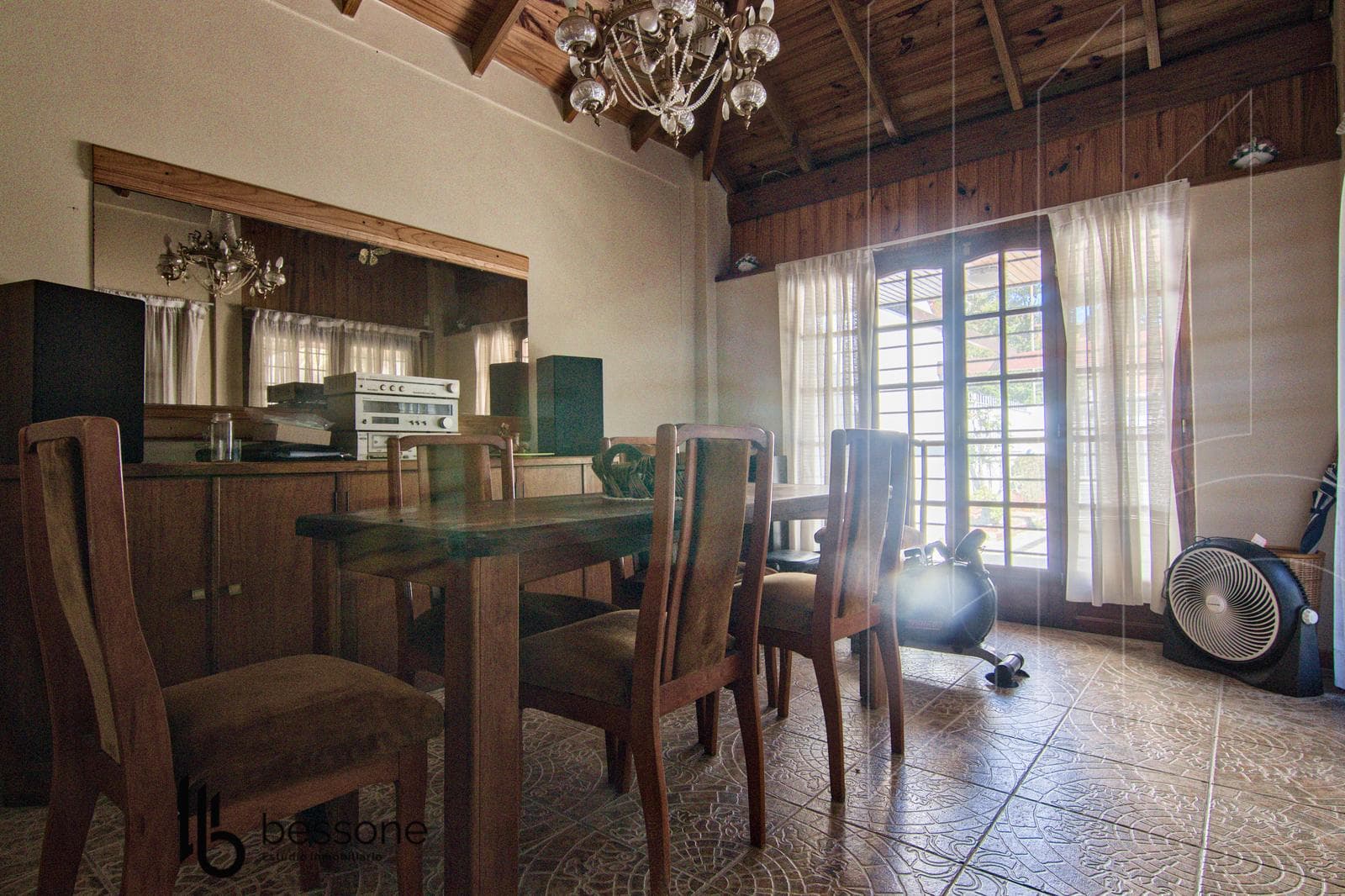 Modern Townhouse, 5 Rooms, 2 Bathrooms, Eligible for Mortgage Financing