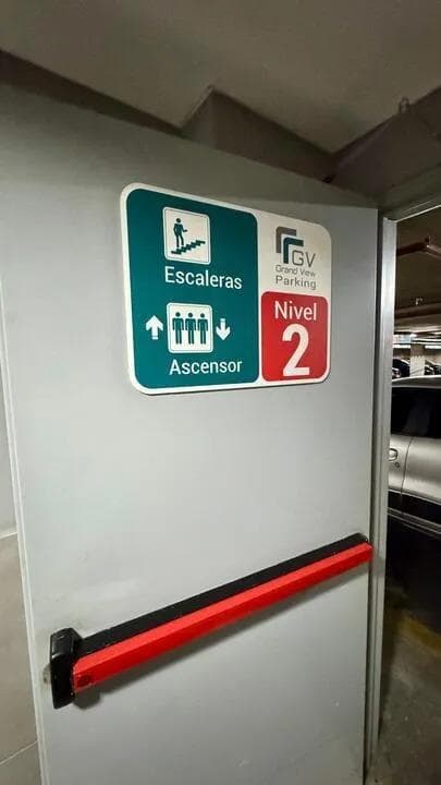 Cocheras en Segundo Subsuelo, baño, doble rampa, ascensor, seguridad 24hs, pool de renta