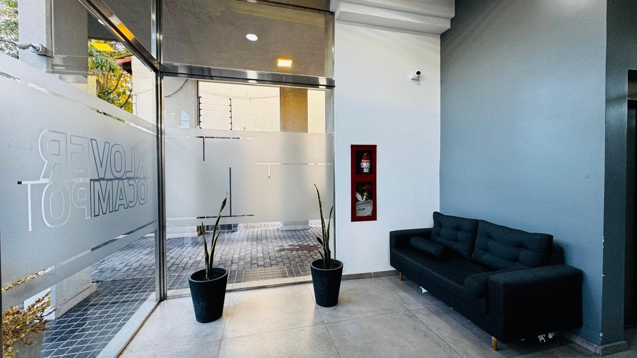 2-ROOM APARTMENT FOR SALE WITH AMENITIES AND PARKING SPACE IN DOWNTOWN QUILMES