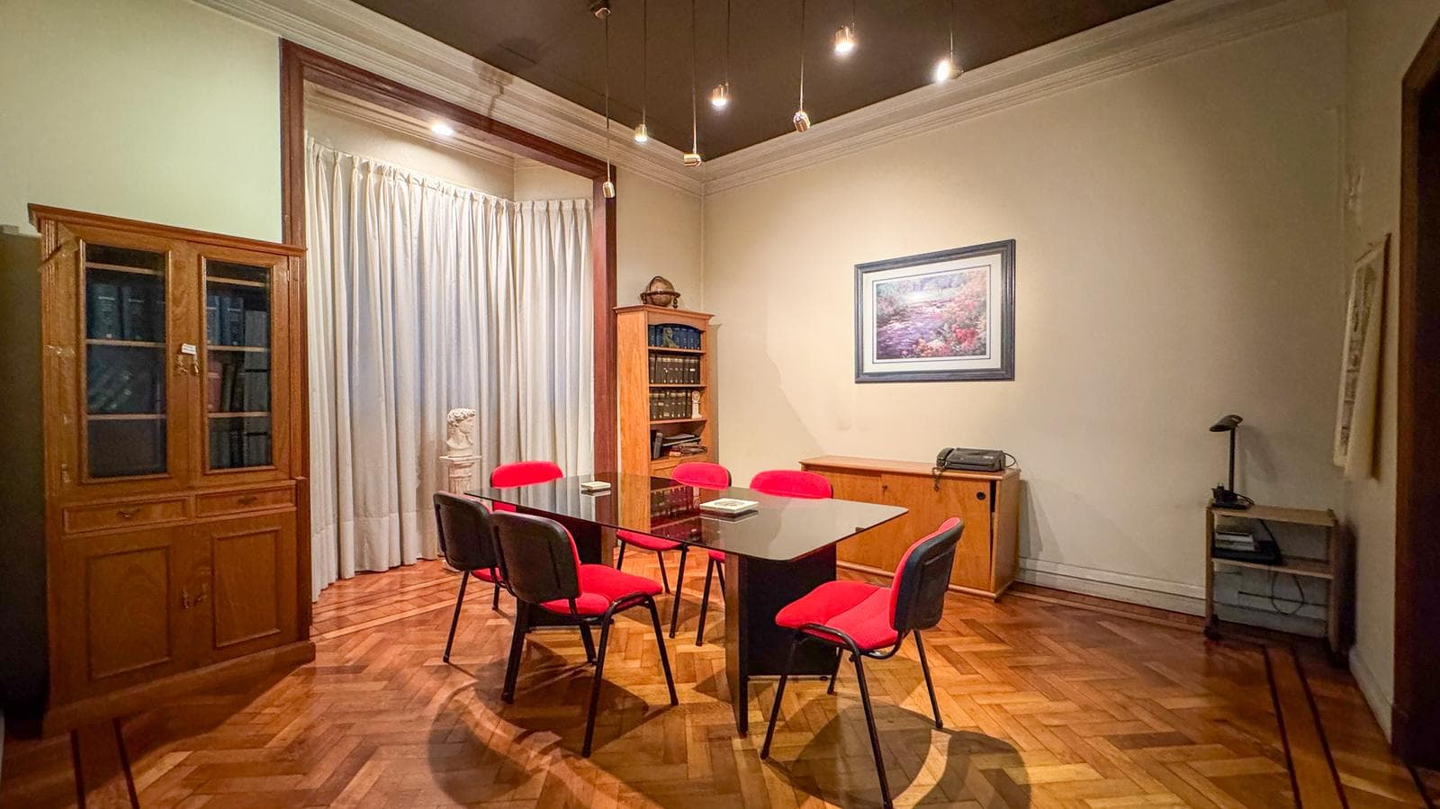 4-Bedroom Apartment for Sale in Tribnales