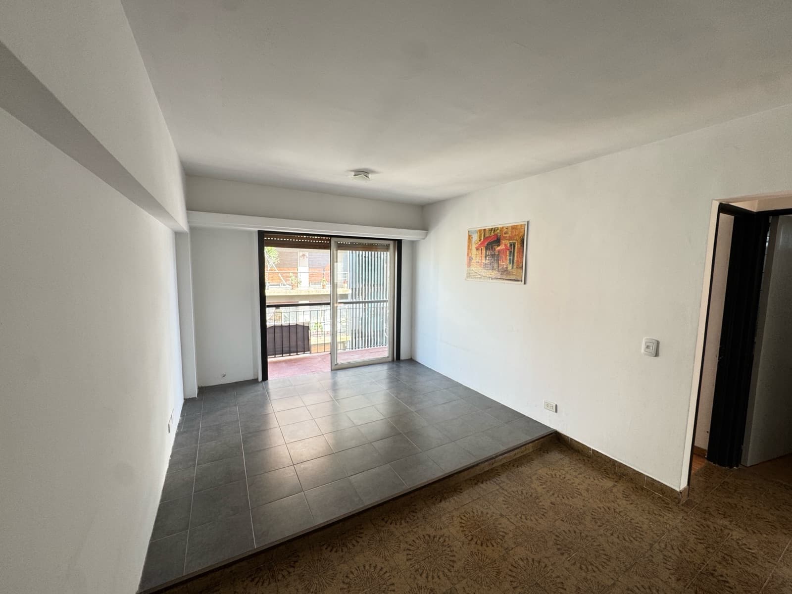 Spacious and Bright 3-Room Apartment | Downtown Quilmes