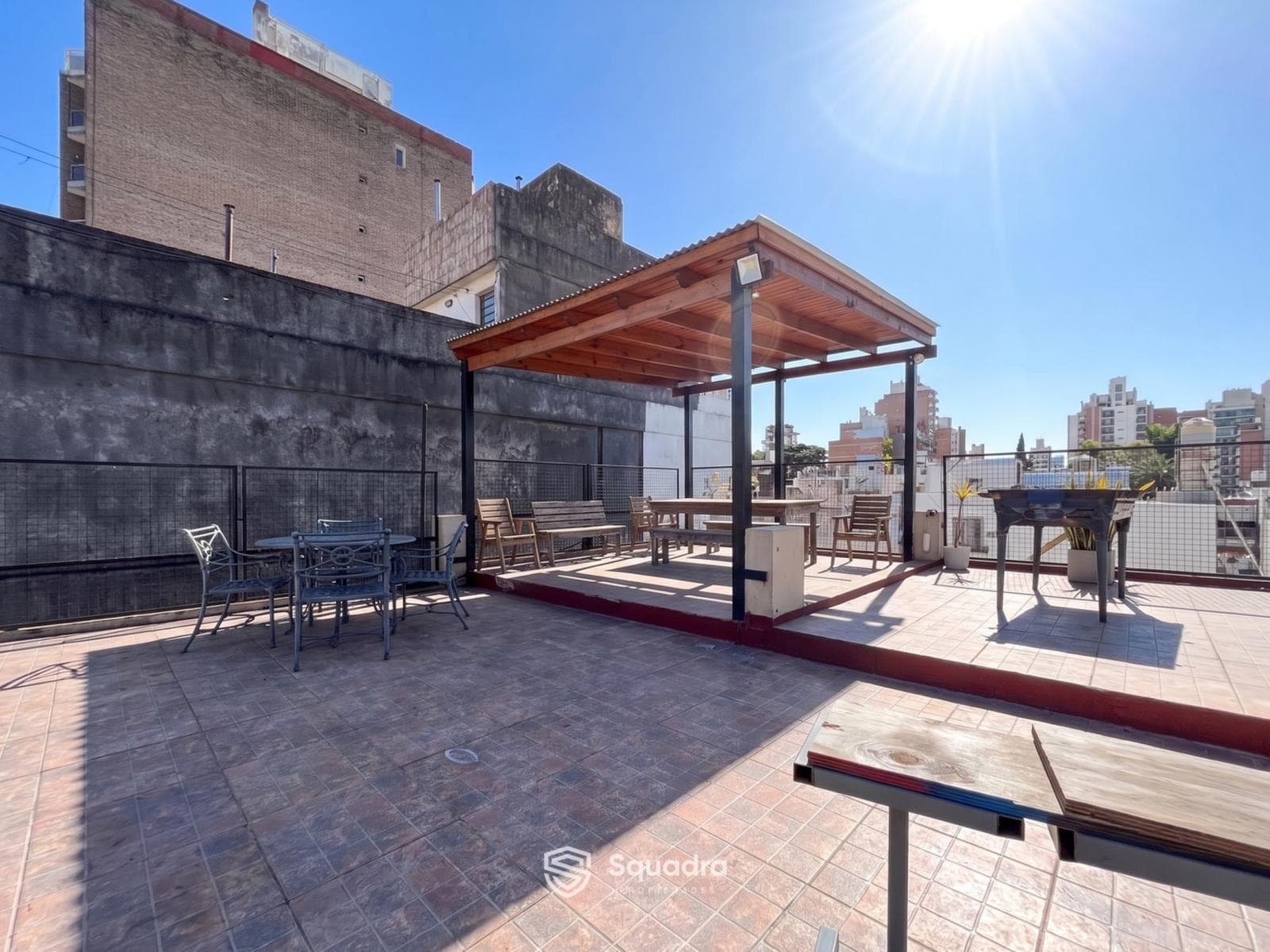 FOR SALE | TRADE - 3-bedroom house with utility room, garage, patio, and terrace - Abasto neighborhood, Rosario.