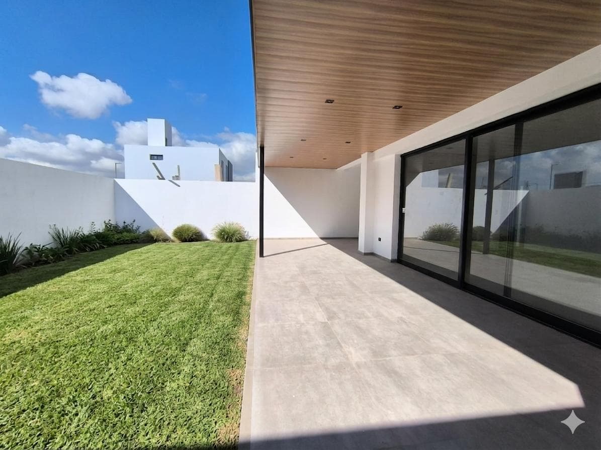 House for Sale, 3 Bedrooms, Solares