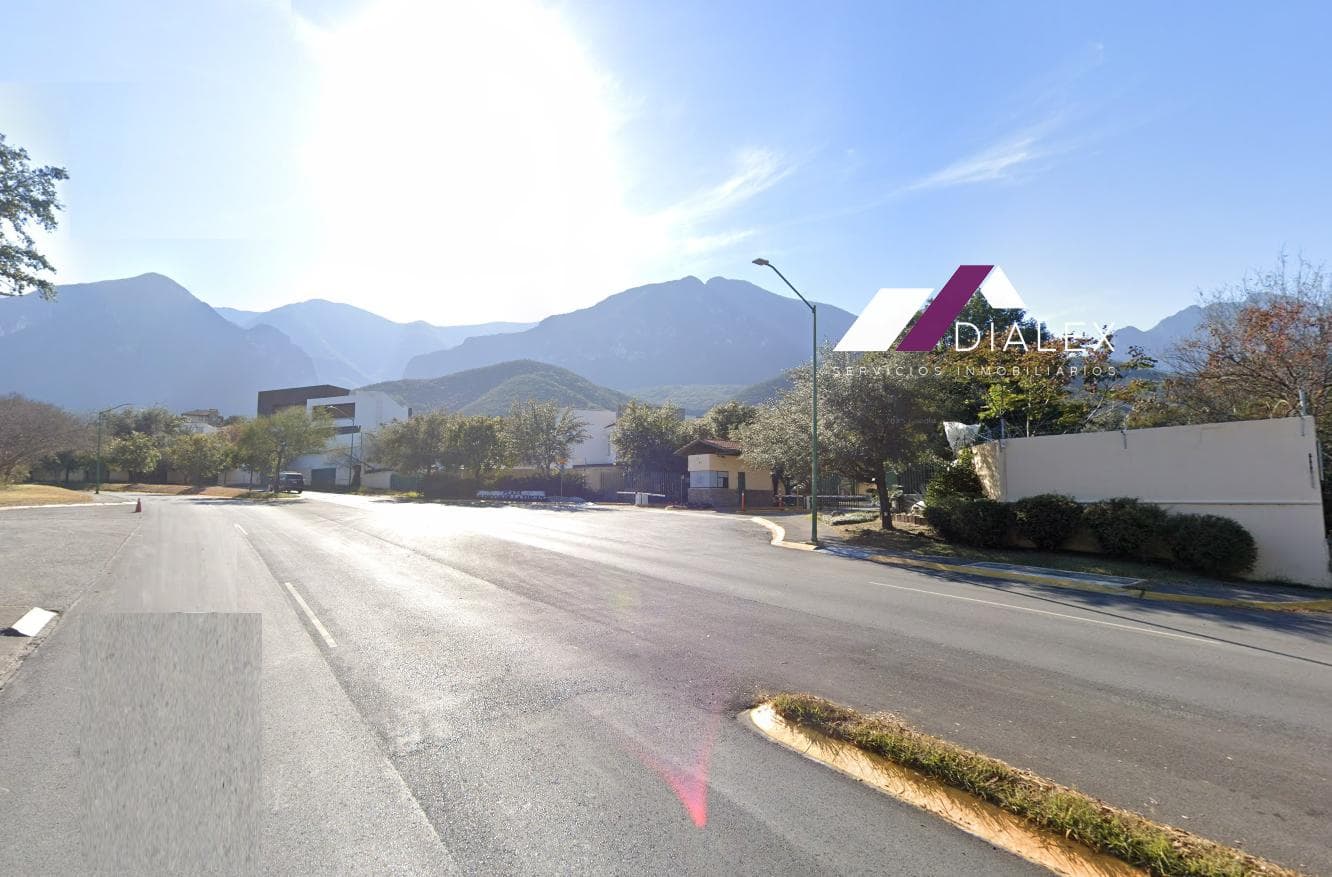 984 M2 House for Sale in RINCÓN DE LA VIRGEN (SIERRA ALTA) - National Highway in MONTERREY