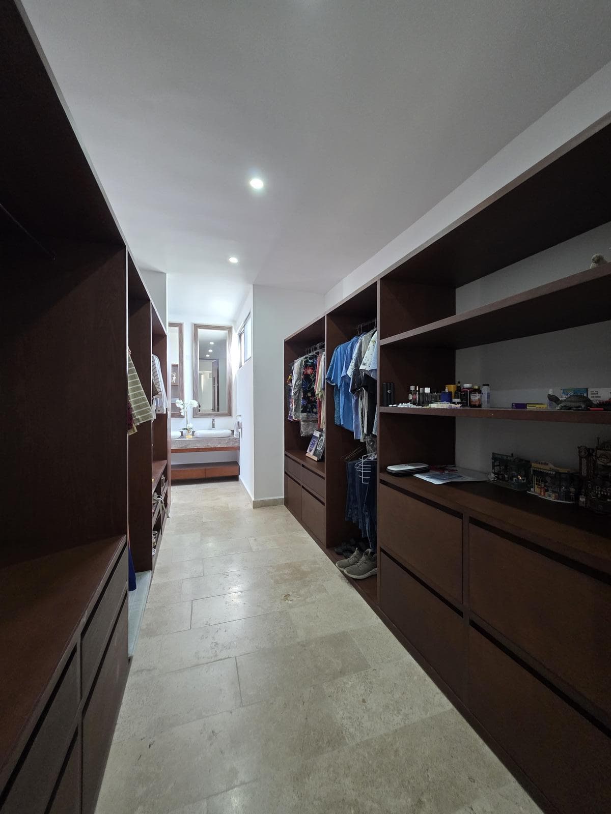 House for Sale: Unica Living