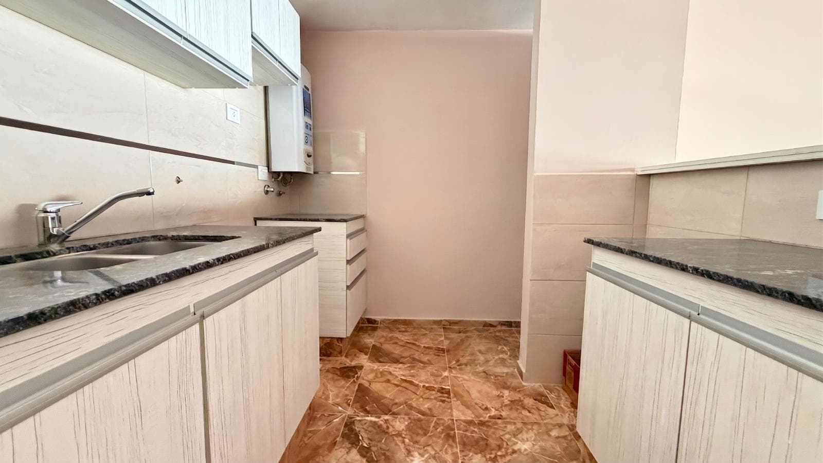 Venta - Departamento 1 Dormitorio a estrenar (Sin Balcon) | Rio de janeiro 1336 - Echesortu, Rosario