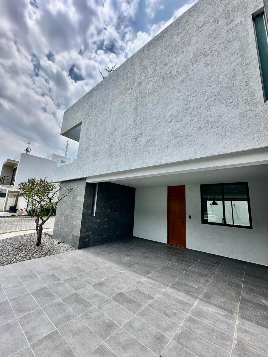 Blvd. de Los Lagos, Lomas de Angelópolis, III, 72865 Santa Clara Ocoyucan, Puebla