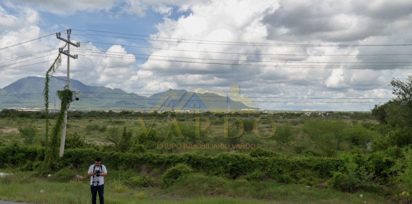 27-hectare Industrial Lot with Railroad Tracks in Salinas Victoria, N.L.