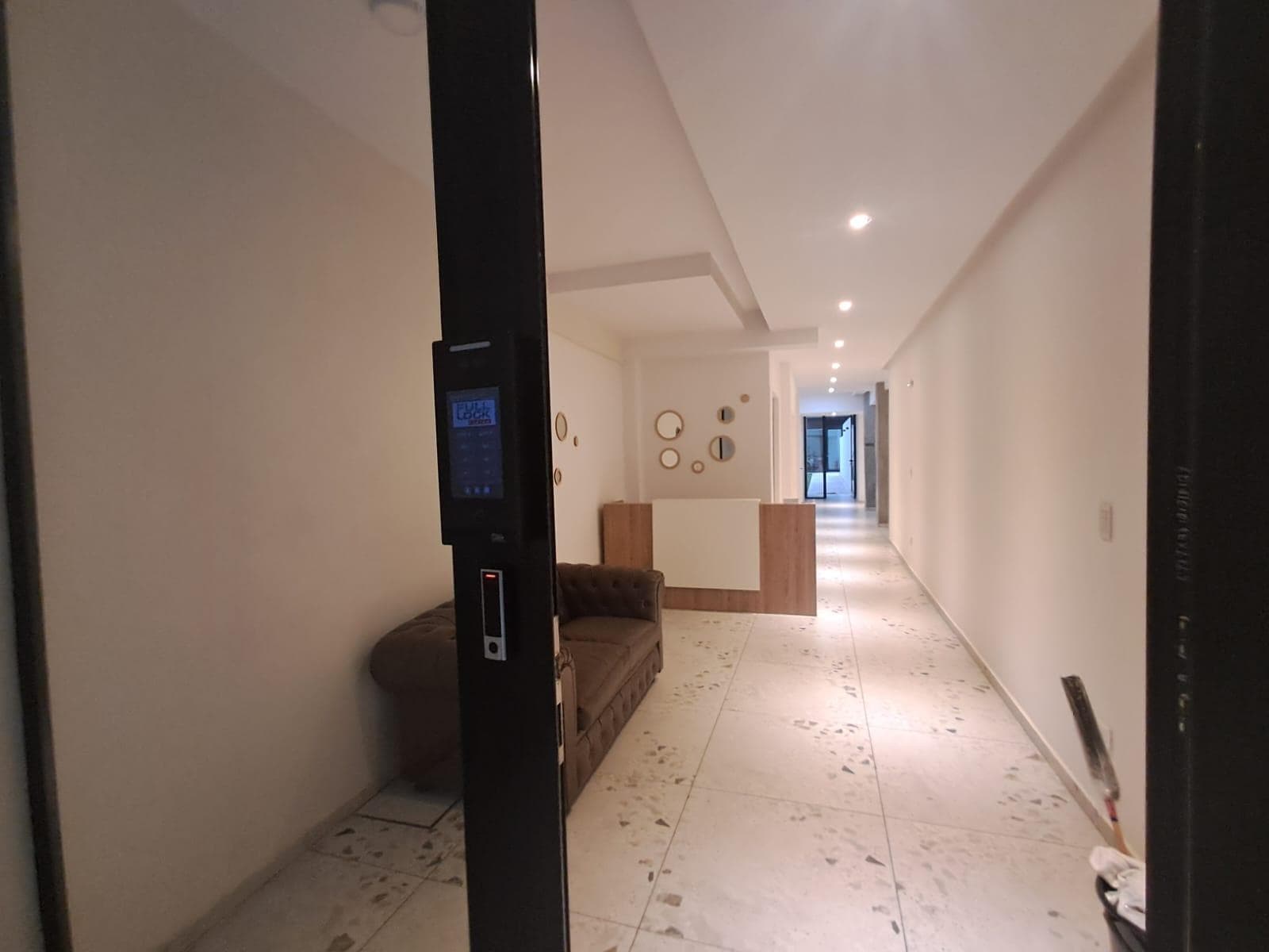 Fully equipped one-room apartment in Monserrat